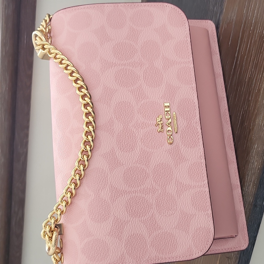 New! Limited Edition Coach Pink Klare Crossbody In Signature Canvas - Picture 4 of 11